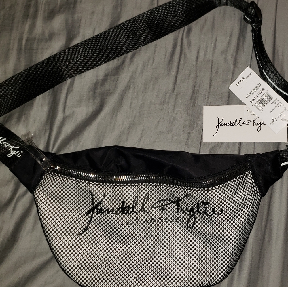 COPY - ⚘3/$15⚘ Kendall & Kylie belt bag